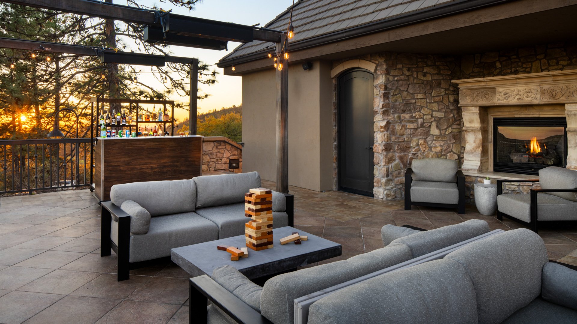 28 - Winchester Vista - WINC - Cocktail Patio - Cocktail