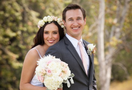 SterlingHills-Bride&GroomWithFlowerCrown-WedgewoodWeddings-Horizontald343