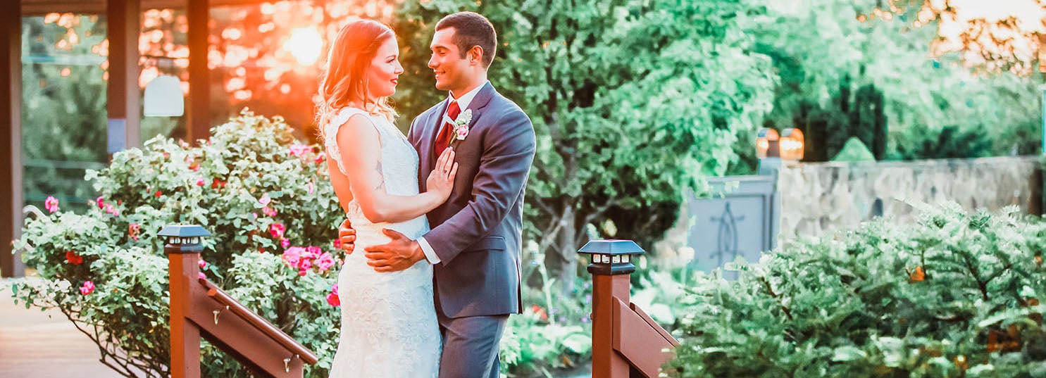 GraniteRose-BrideGroom-AutumnWedding-WedgewoodWeddings