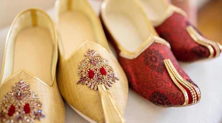 Chaussures de mariage ornées de bijoux et de brocart - le match stylistique parfait pour Jefferson Street Mansion par Wedgewood Weddings