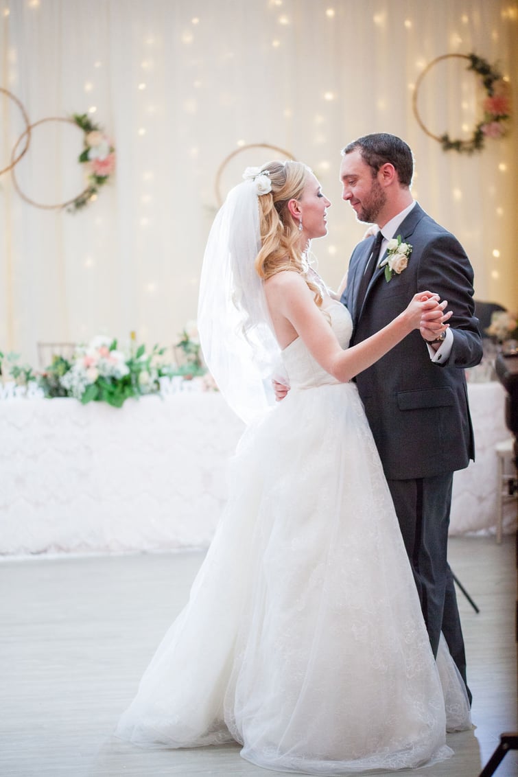 Julie & Vince share their first dance as bride and groom