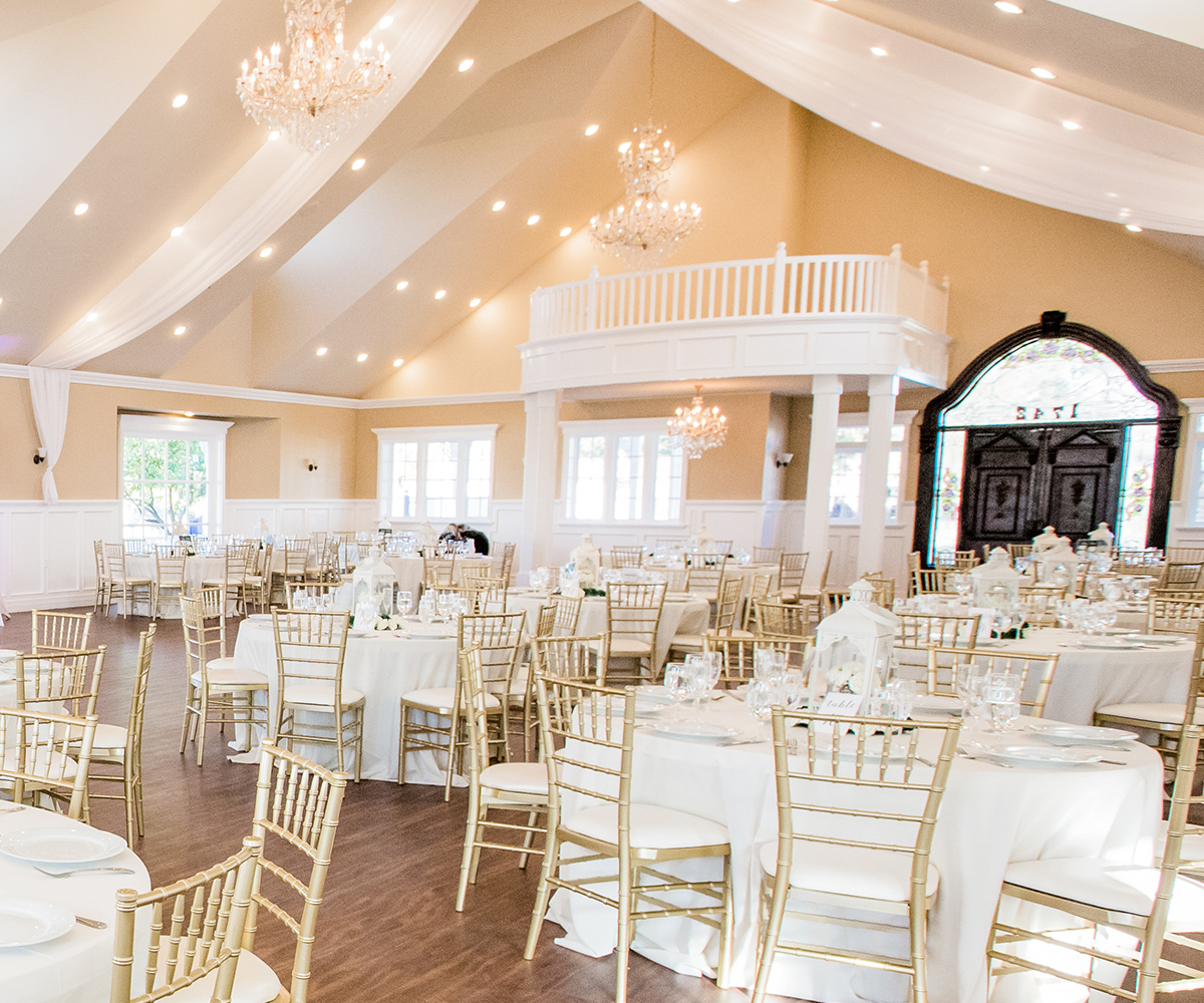 Grand Indoor Ballroom at Lindsay Grove