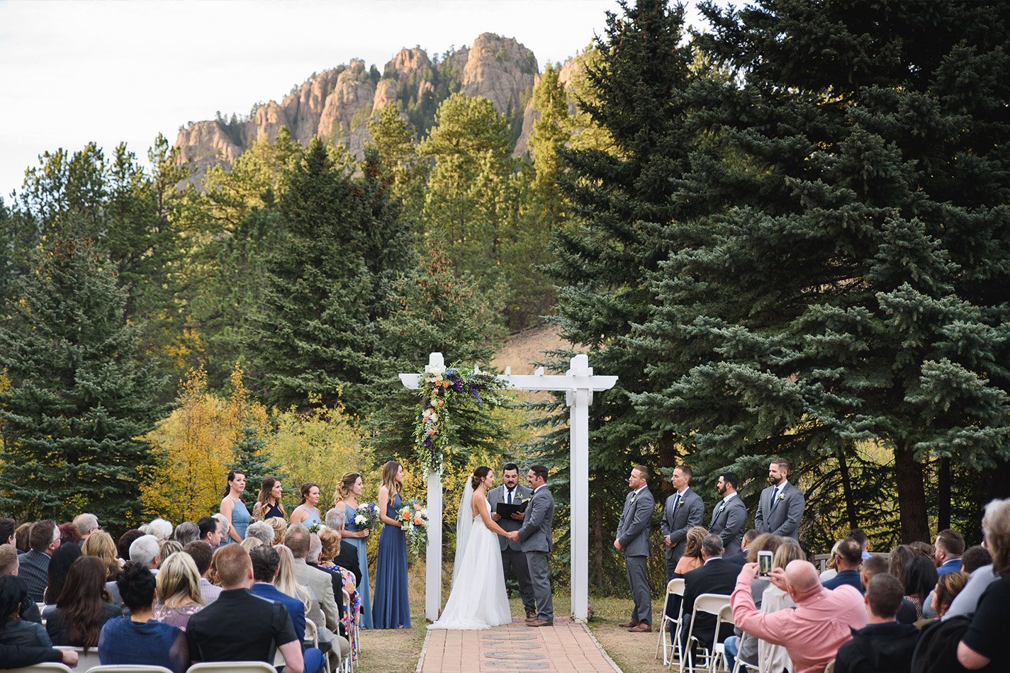 A Quick and Easy Guide to Colorado Weddings