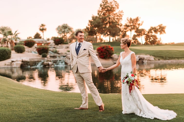 Sunset Glow at Ocotillo Oasis | Wedgewood Weddings