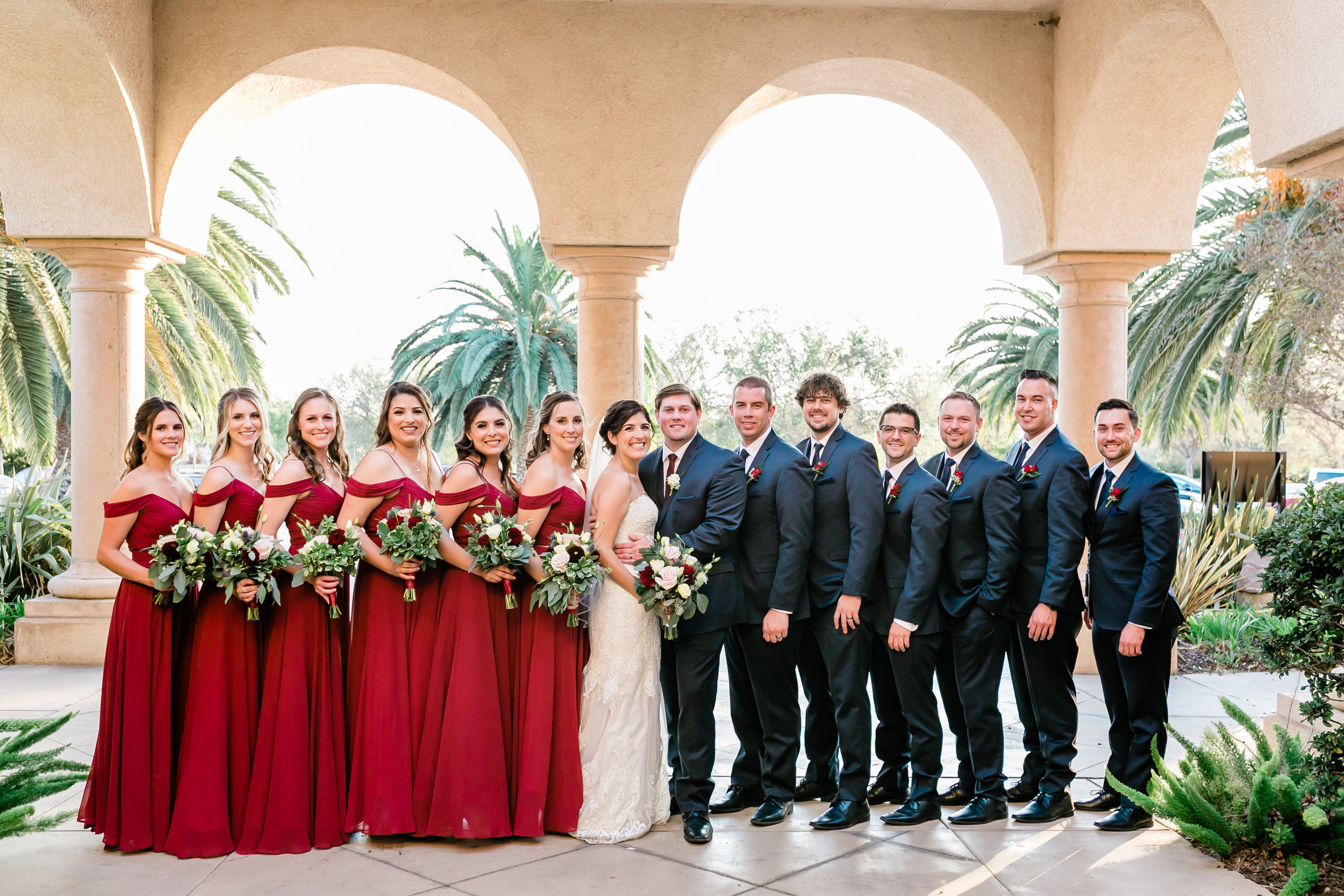 Exciting Wedding Party Group Picture Ideas