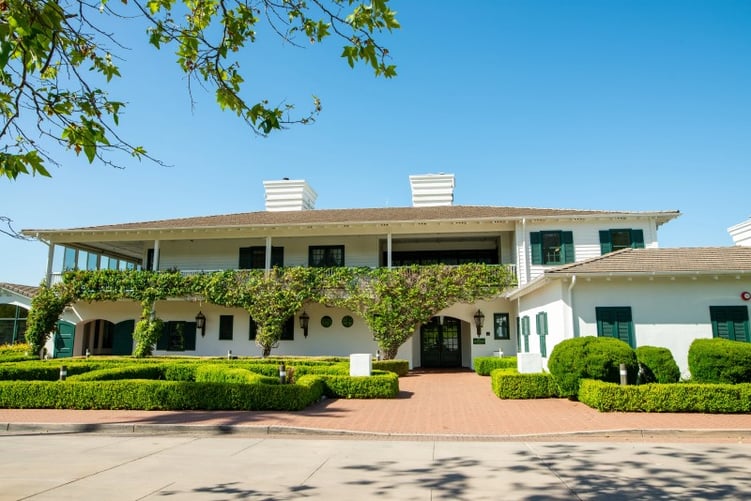 Eagle Ridge Exterior - Remarkable Weddings