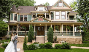 Charismatic Charm in ‘FoCo’: Come for the Gardens, Stay for the Manor!