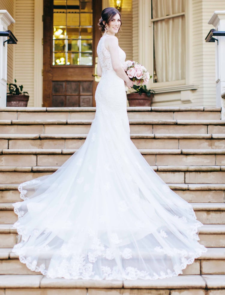 savannahbryan-sterlinghotel-stairsbride