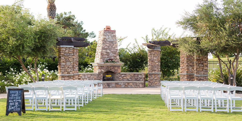 A Gorgeous Spring Wedding in Aliso Viejo, CA