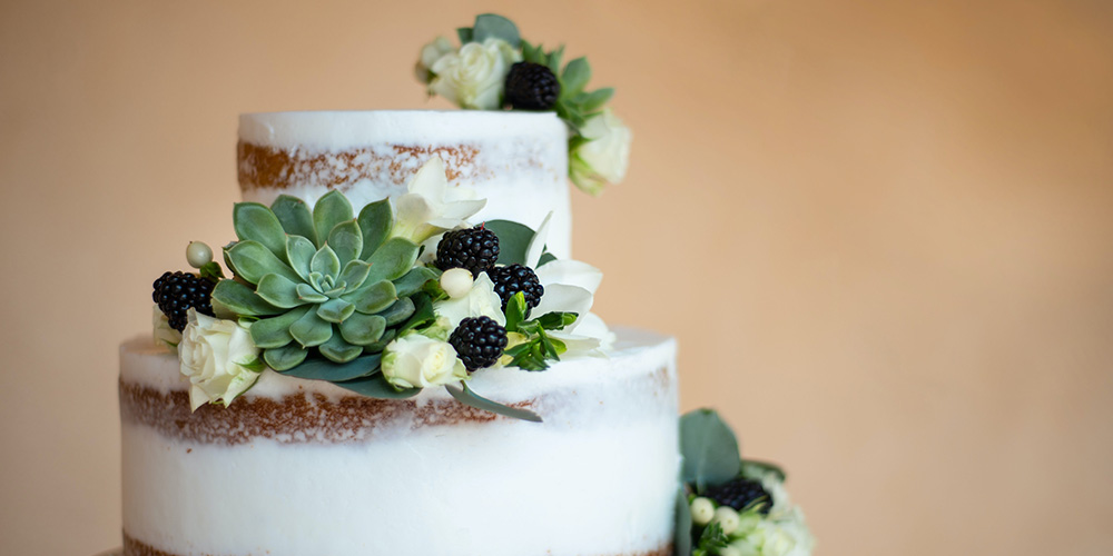 Plan Your At-Home Wedding Cake Tasting