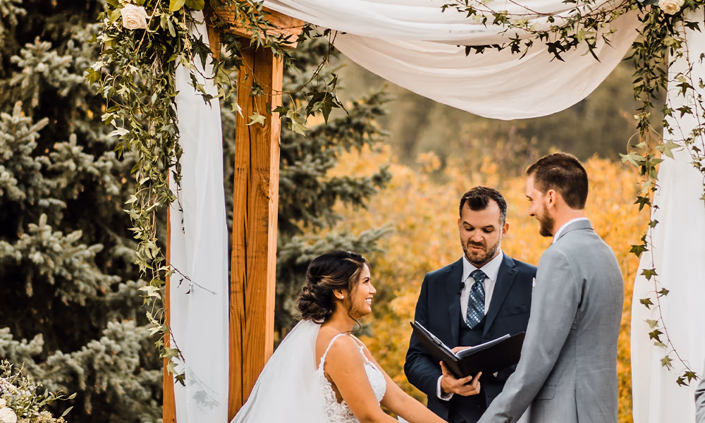 Outdoor ceremony at Mountain View Ranch
