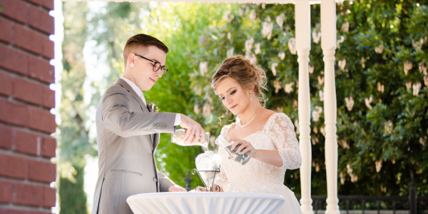 Trendy & Memorable Unity Ceremony Ideas