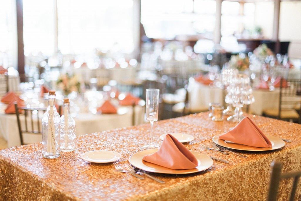 dusty rose wedding table arrangement