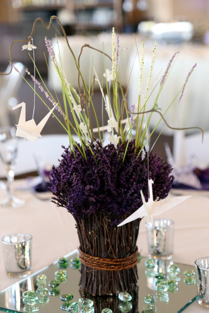 purple wedding color scheme centerpiece