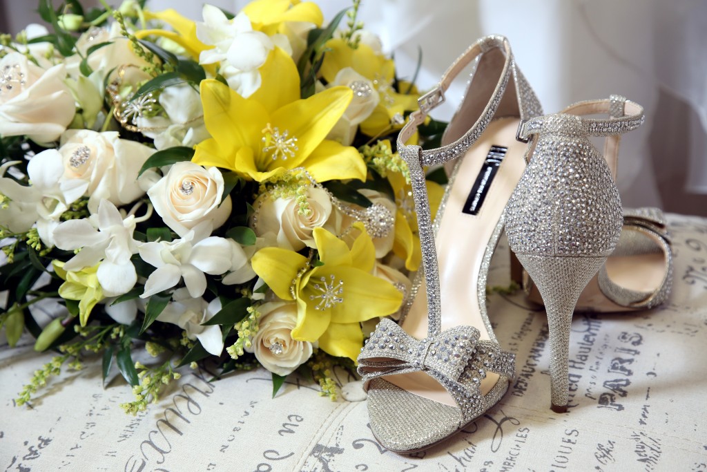 palm valley wedding shoes gorgeous floral arrangement