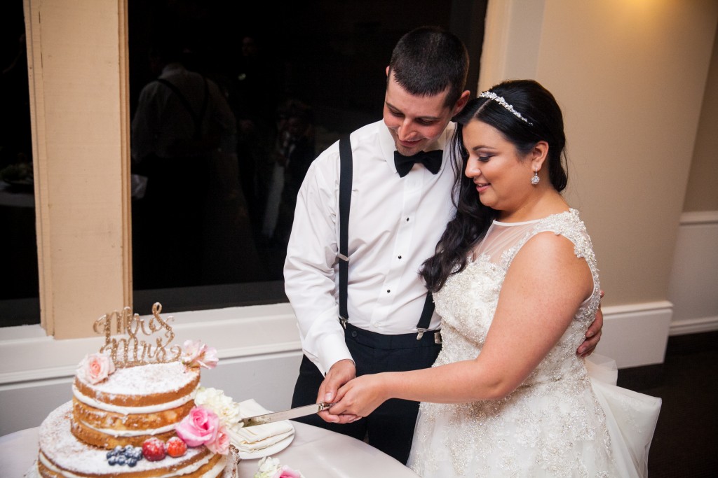 wedgewood weddings carmel venue bride and groom cutting cake