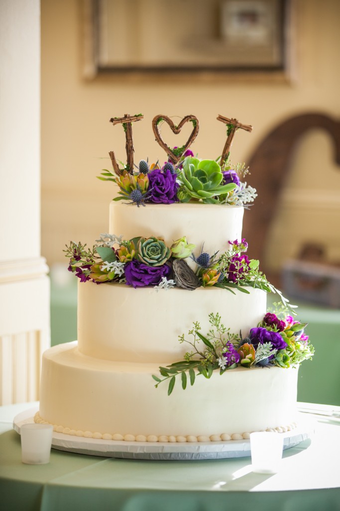 rustic elegant wedding cake with wood cake topper